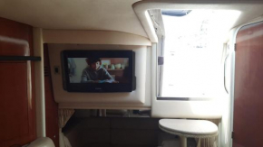 Sea Ray sundancer 32Ft 8pax